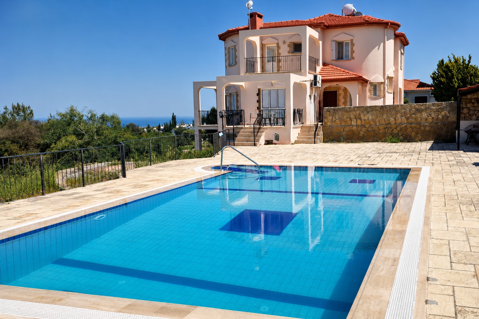 Beautiful 3 Bedroom Villa With A Private Pool Set In 1364 m²