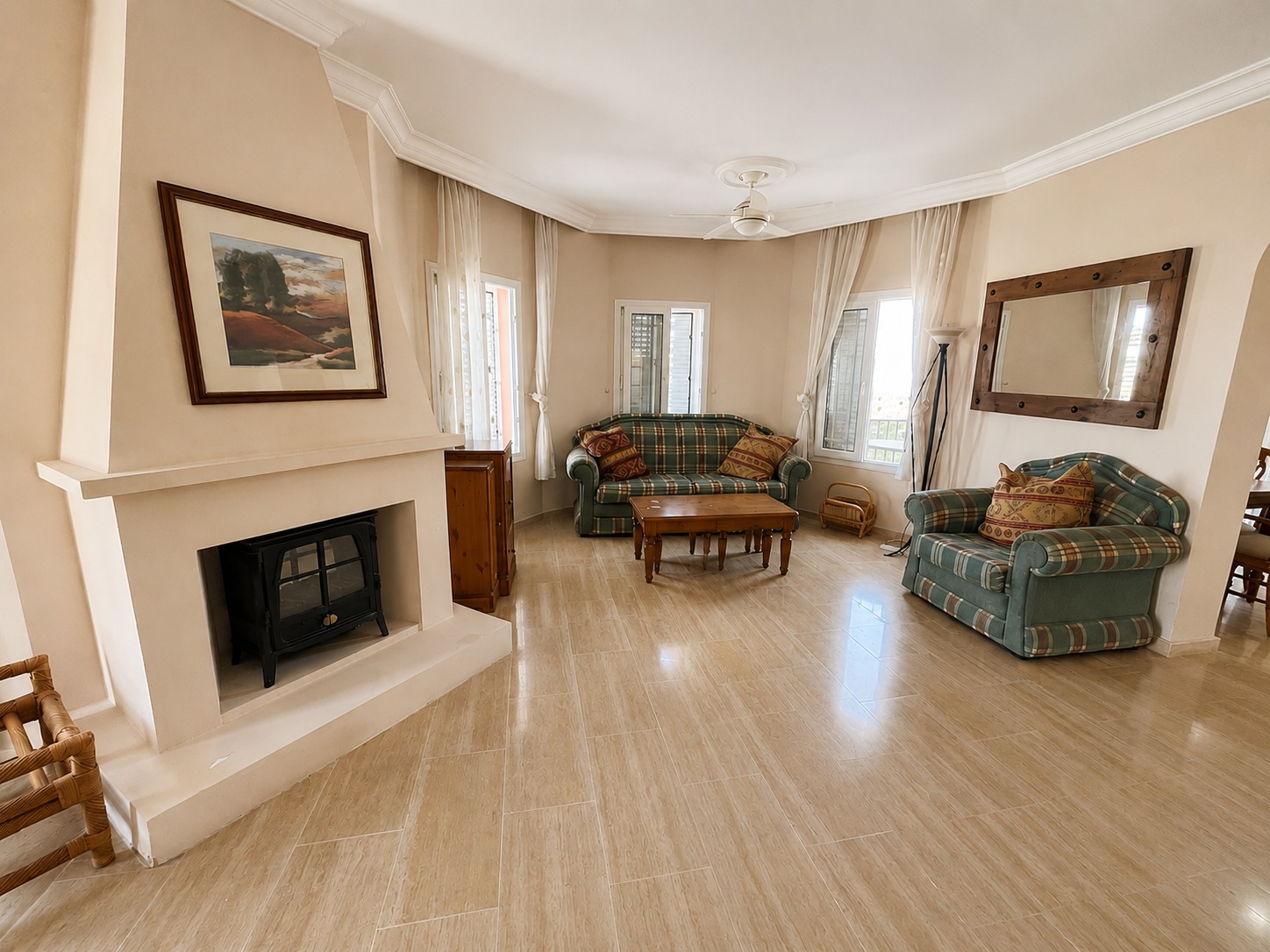 Beautiful 3 Bedroom Villa With A Private Pool Set In 1364 m²