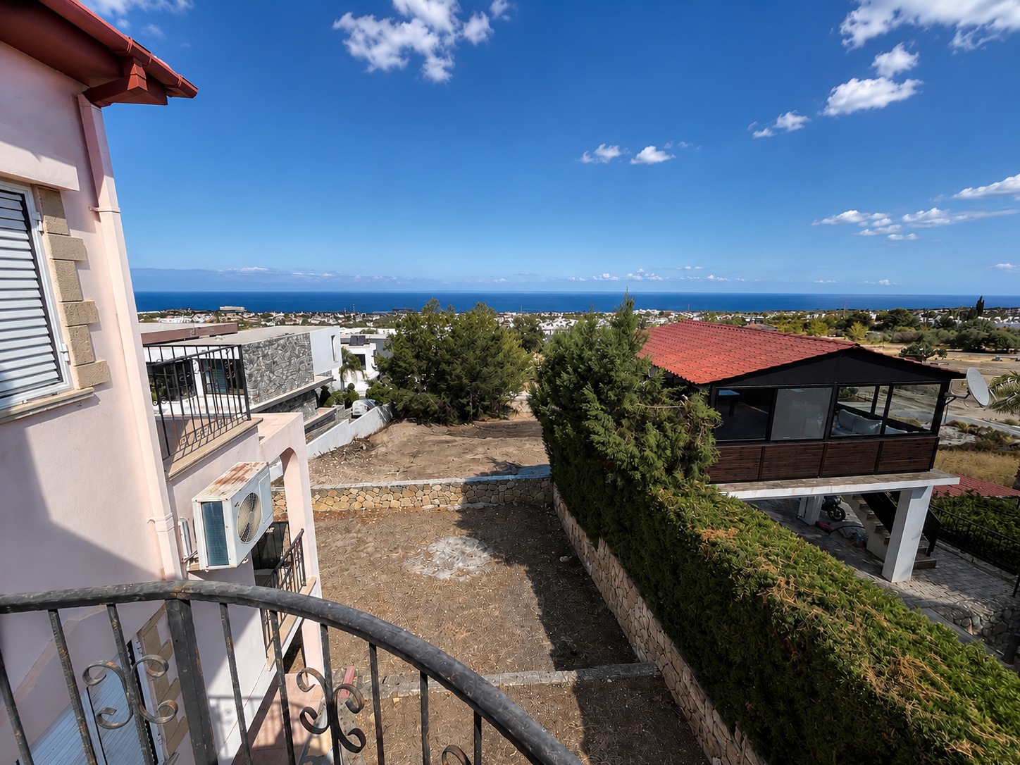 Beautiful 3 Bedroom Villa With A Private Pool Set In 1364 m²