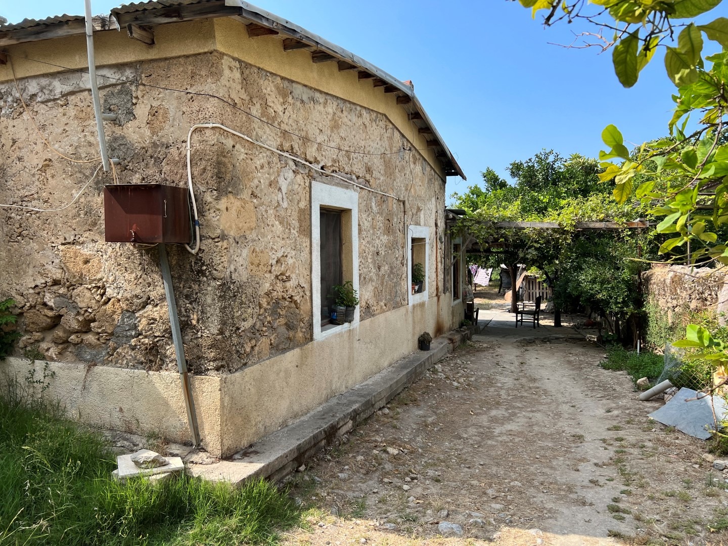Traditional Stone House With Development Potential In Lapta’s Turkish Quarter