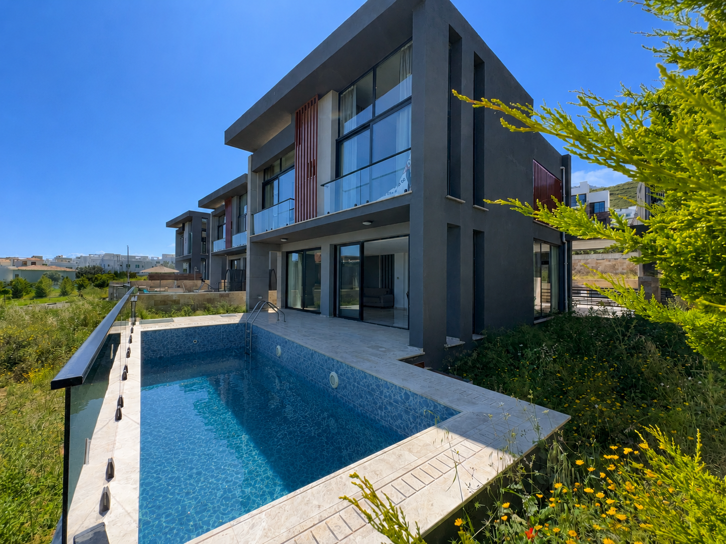 Modern 4 Bedroom Furnished Villa With Private Pool & Mediterranean Views In Alsancak