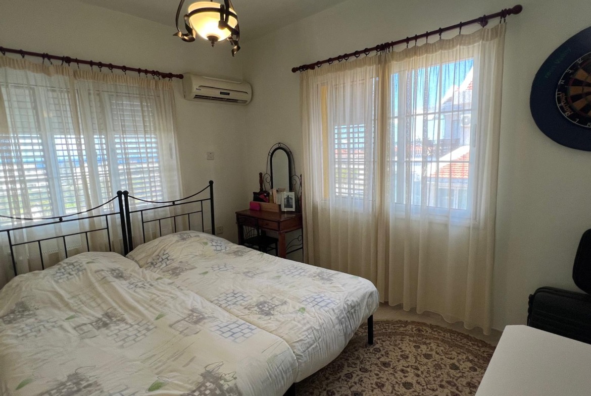 Beautiful 3 Bedroom Villa With Private Pool In The Heart Of Edremit