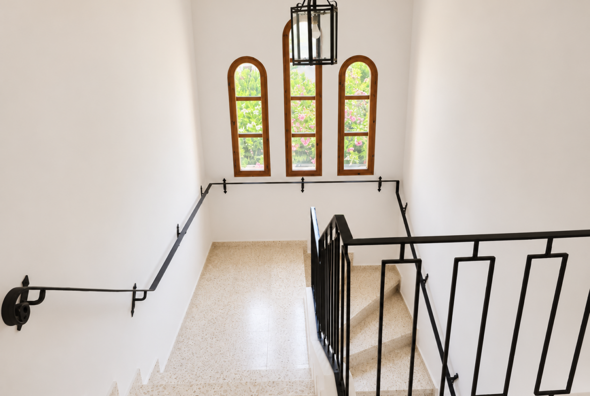 Stunning Turkish Title 4 Bedroom Villa With Spectacular Sea & Mountain Views In Lapta