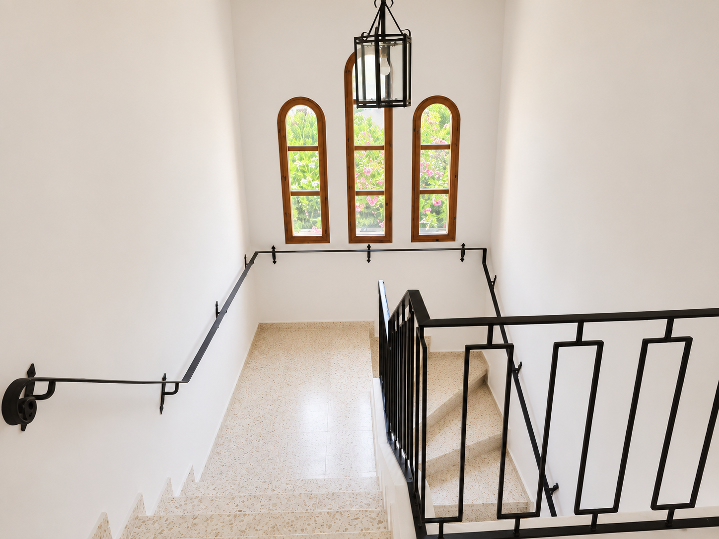 Stunning Turkish Title 4 Bedroom Villa With Spectacular Sea & Mountain Views In Lapta
