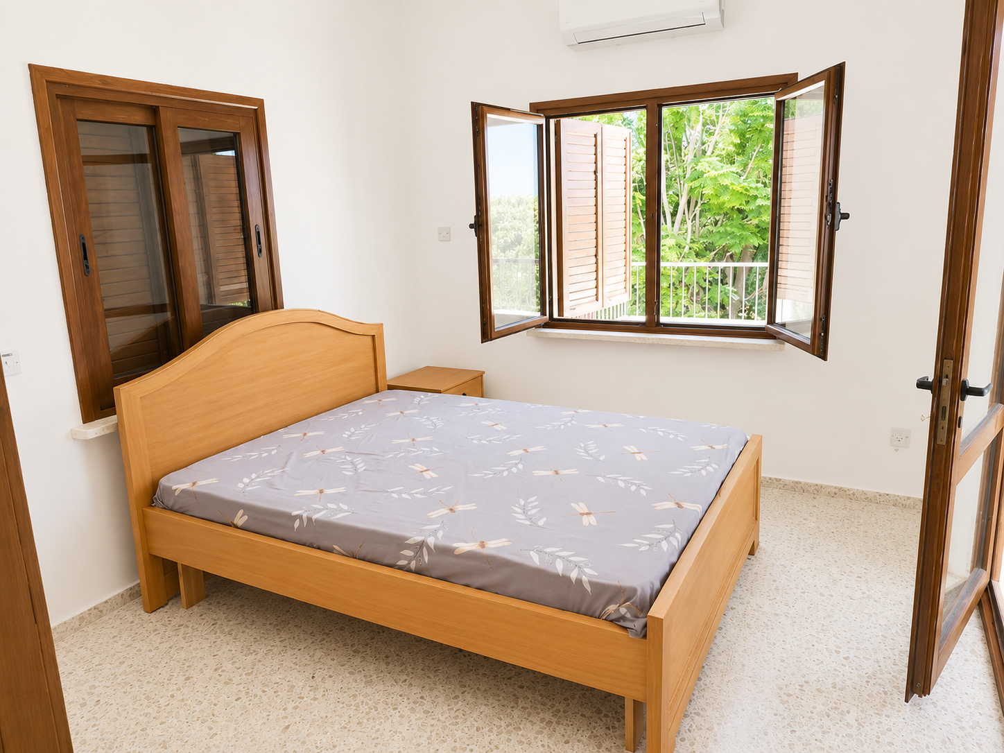 Stunning Turkish Title 4 Bedroom Villa With Spectacular Sea & Mountain Views In Lapta