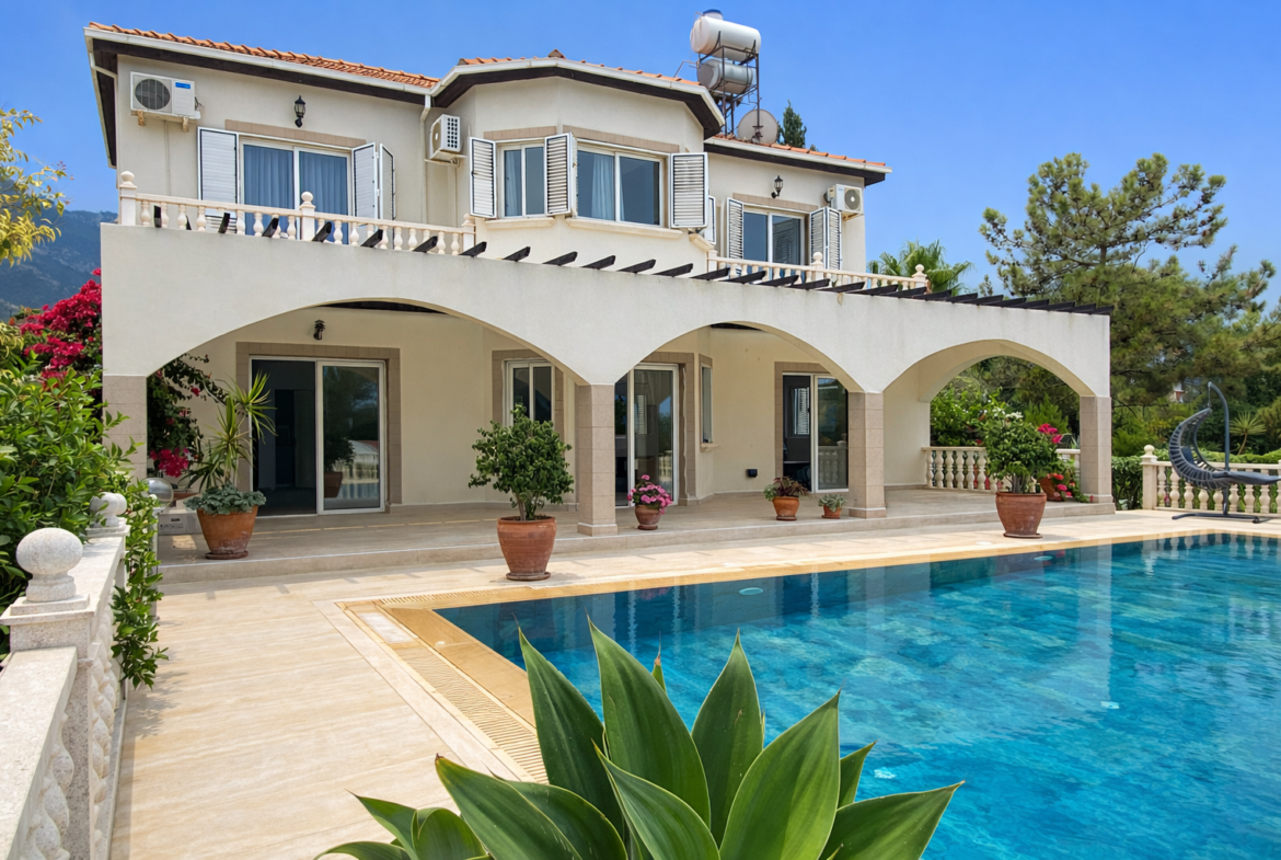 Newly Renovated Superb 4 Bedroom Villa In A Sought-After Area Of Catalkoy