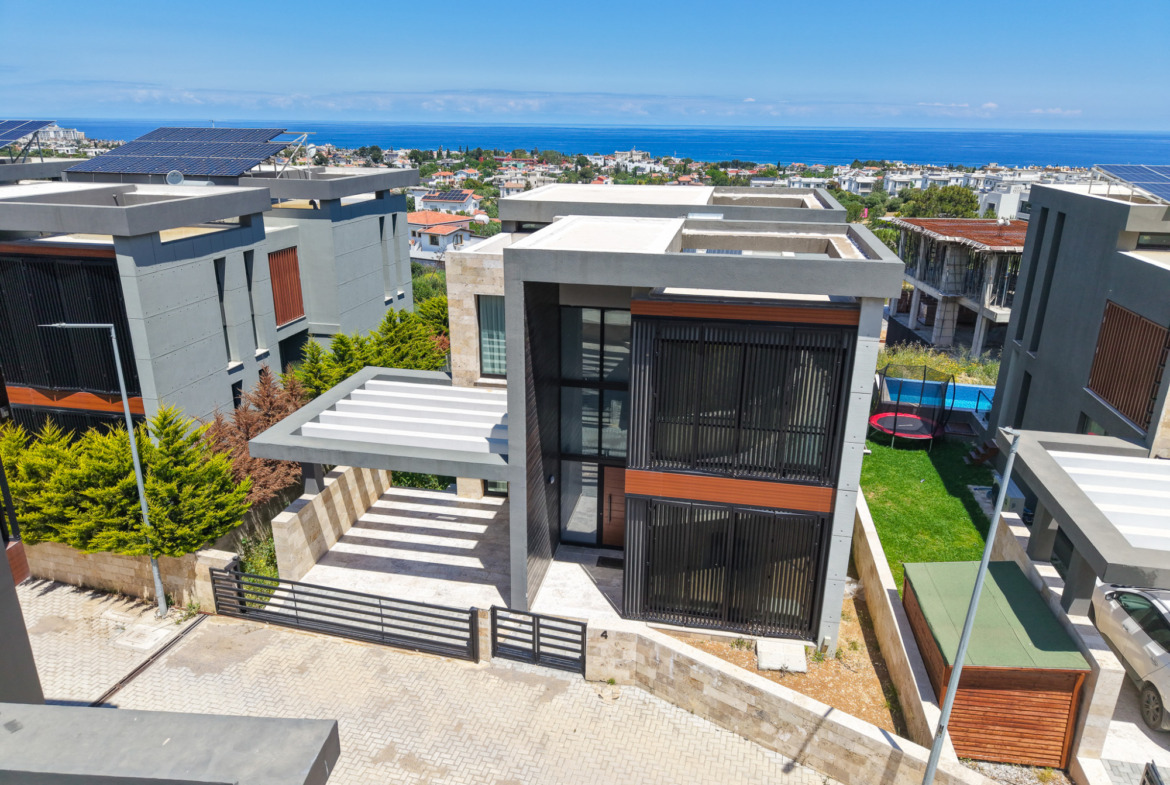 Modern 4 Bedroom Furnished Villa With Private Pool & Mediterranean Views In Alsancak
