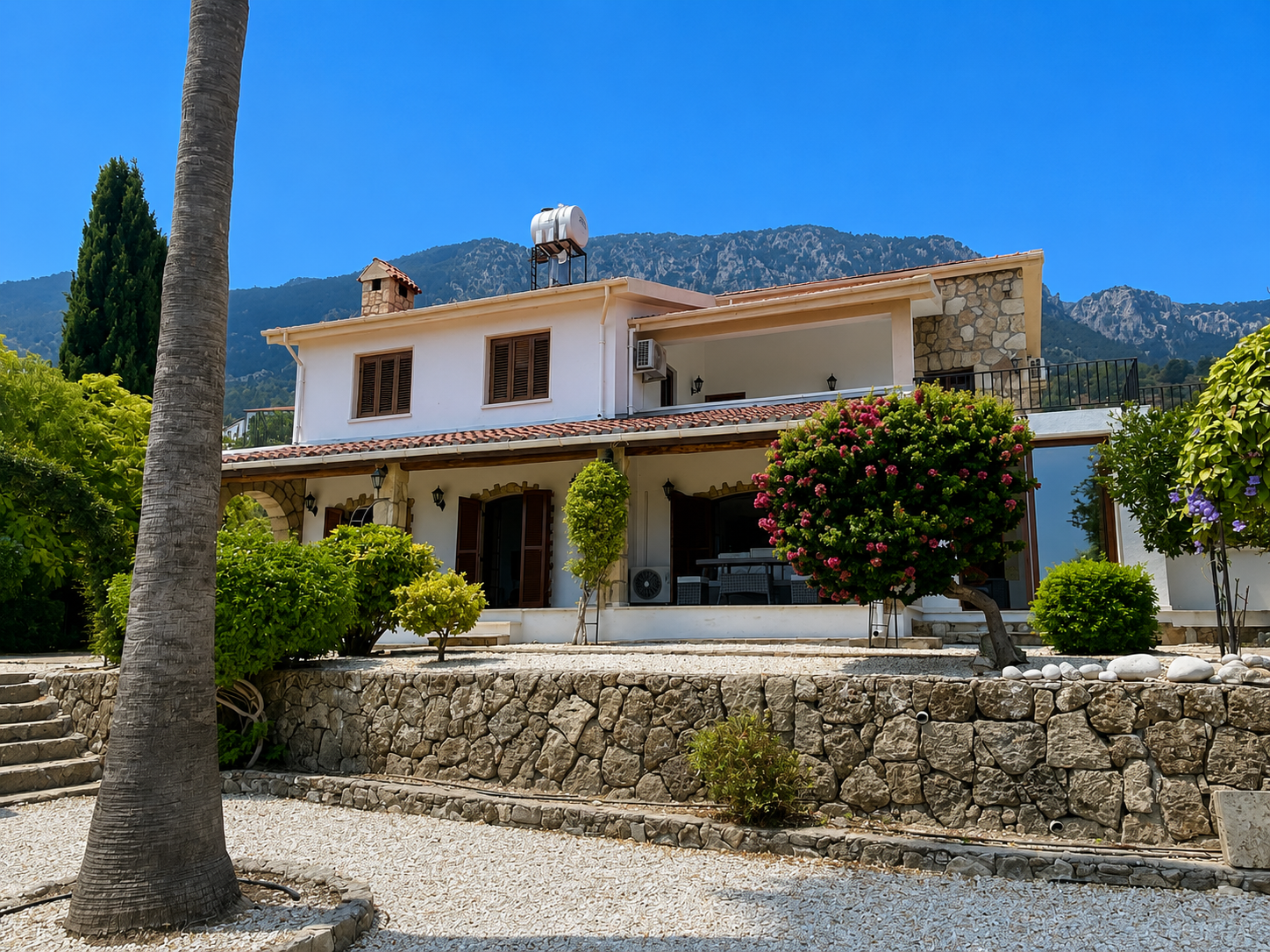 Stunning Turkish Title 4 Bedroom Villa With Spectacular Sea & Mountain Views In Lapta