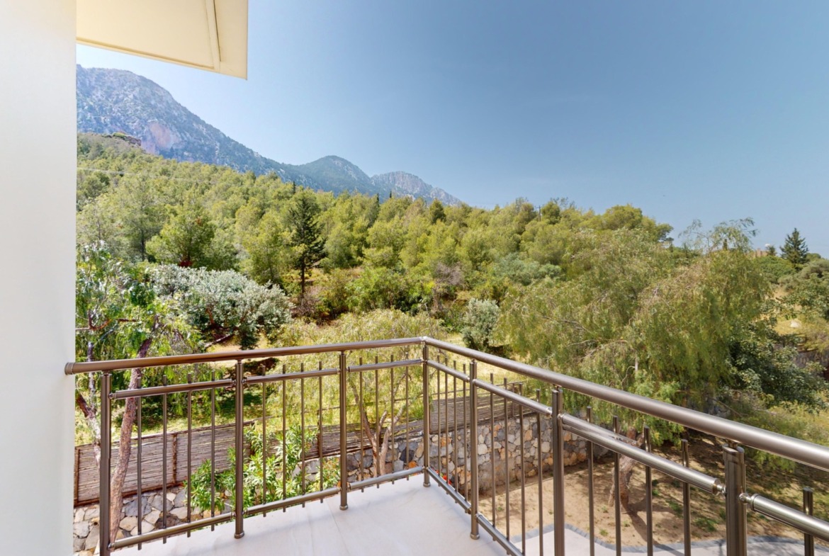 Luxurious 5 Bedroom Villa With Breathtaking Views, Private Pool and Full Solar System Set In 4166 Sqm Of Land