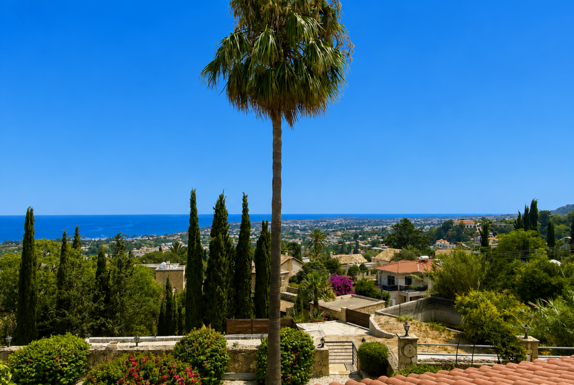 Stunning Turkish Title 4 Bedroom Villa With Spectacular Sea & Mountain Views In Lapta