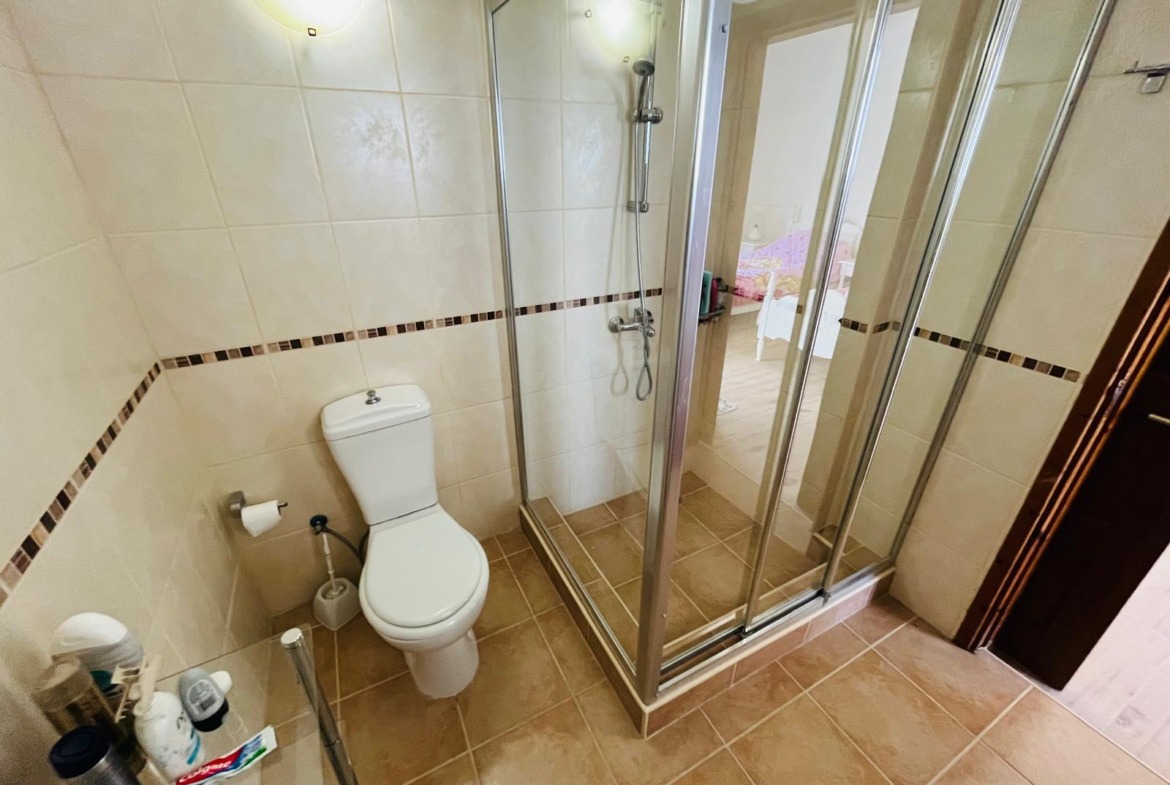 Pre 74 Substantial 4 Bedroom, 4 Bathroom Villa With Heated Swimming Pool