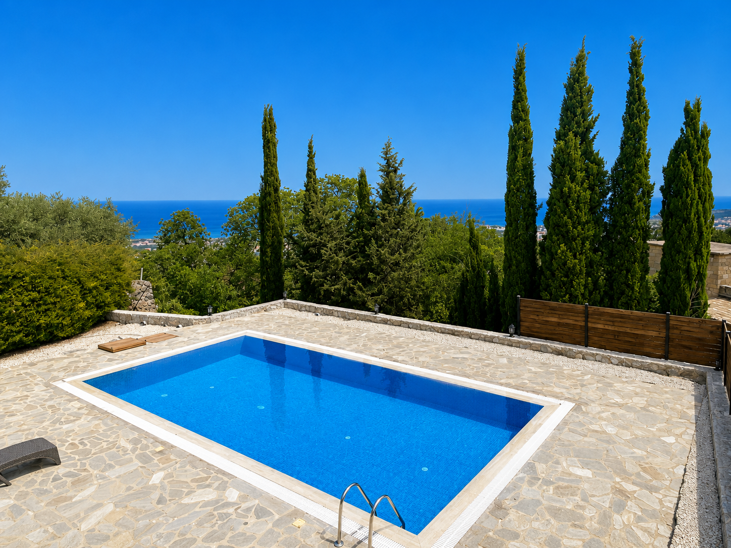 Stunning Turkish Title 4 Bedroom Villa With Spectacular Sea & Mountain Views In Lapta