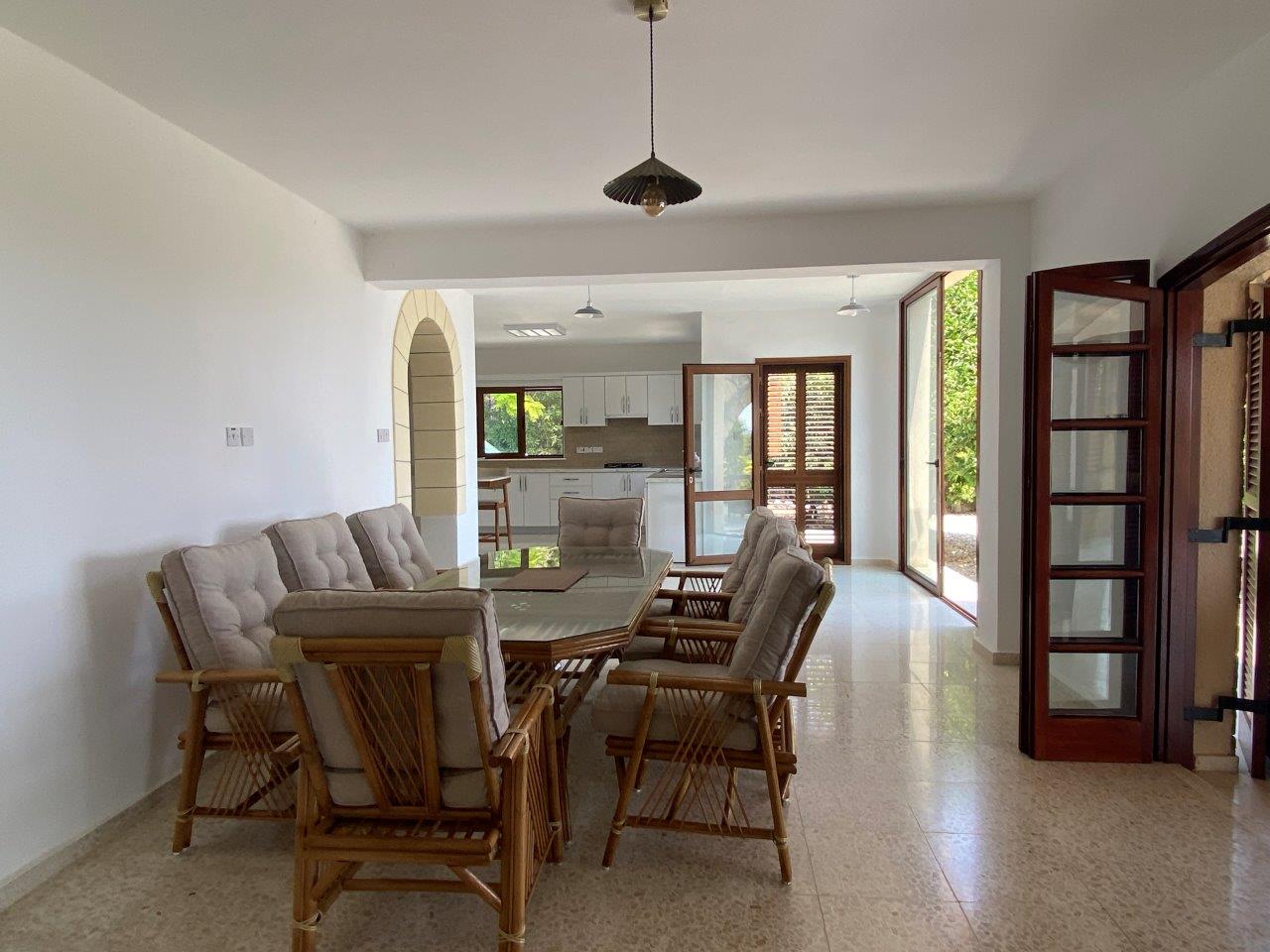Stunning Turkish Title 4 Bedroom Villa With Spectacular Sea & Mountain Views In Lapta