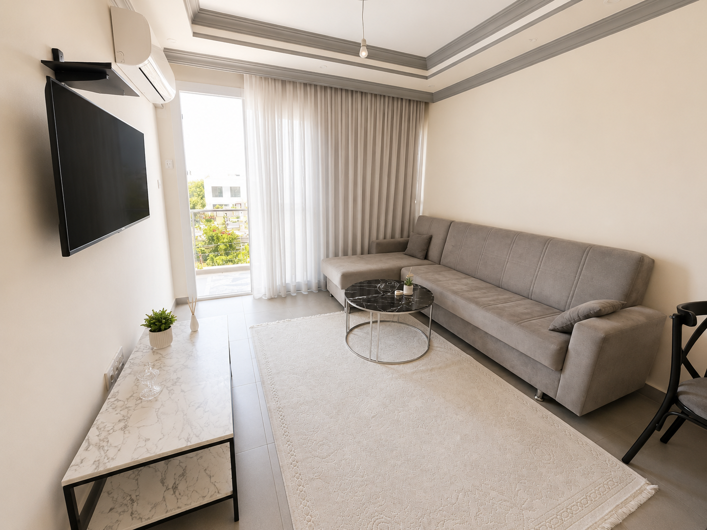 Charming Fully Furnished 2 Bedroom Apartment In The Heart Of Alsancak