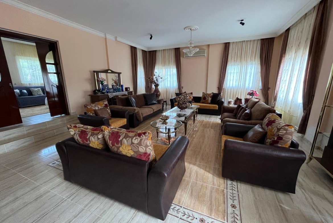 Gorgeous 4-Bedroom Villa On Large 1477 Sqm Turkish Title Plot In Akdeniz