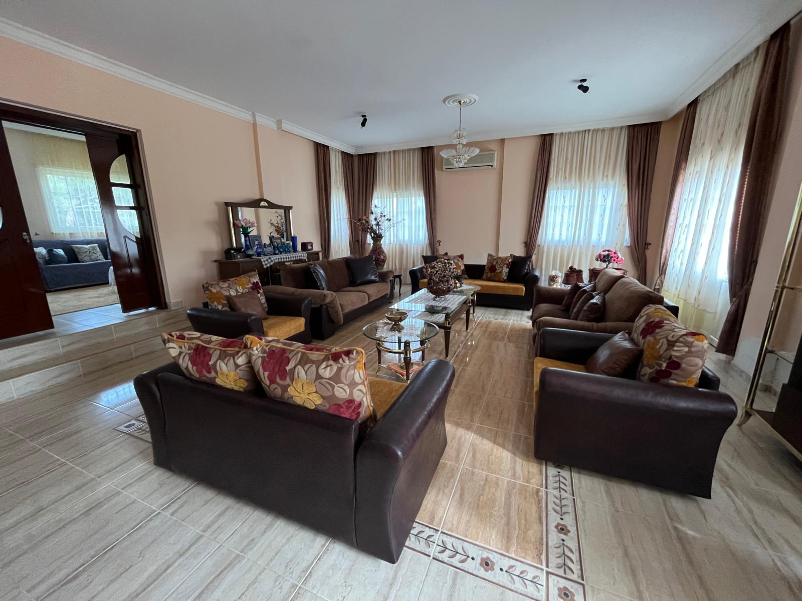 Gorgeous 4-Bedroom Villa On Large 1477 Sqm Turkish Title Plot In Akdeniz