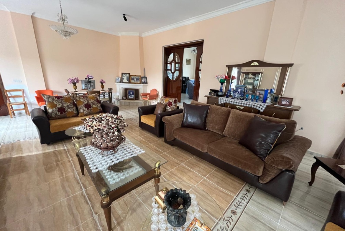 Gorgeous 4-Bedroom Villa On Large 1477 Sqm Turkish Title Plot In Akdeniz