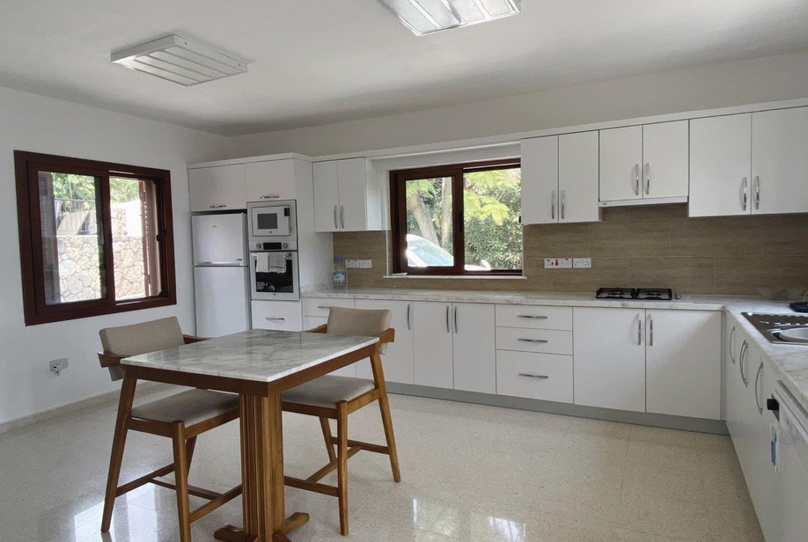 Stunning Turkish Title 4 Bedroom Villa With Spectacular Sea & Mountain Views In Lapta